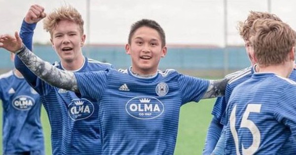 Chàng trai Việt kiều 18 tuổi trở lại quê hương, hội quân cùng U23 Việt Nam