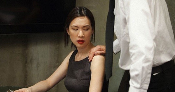 Làm thế nào để đối phó với sếp hay tán tỉnh qua tin nhắn?