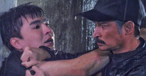 Huy Khánh nhân văn và tình cảm khi chăm sóc đàn em bị thương