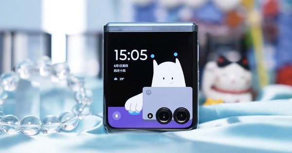 Galaxy Z Flip4 - Smartphone biến hóa 'bá đạo' trong cuộc đua màn hình gập