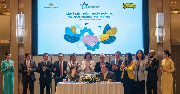 Đồng hành cùng VietHarvest, Vietnam Airlines lan tỏa văn hoá tiêu dùng bền vững tại Việt Nam