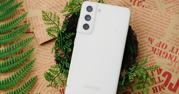 Samsung ra mắt smartphone tốt nhất với giá 8 triệu đồng