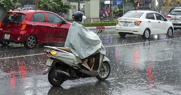 Cập nhật thời tiết ngày 6/6: Ùn ùn mưa rào và dông khai hỏa tràn về