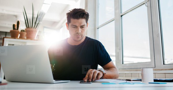 Đàn ông ngày nay kiếm tiền càng khó hơn, lý do đáng ngạc nhiên