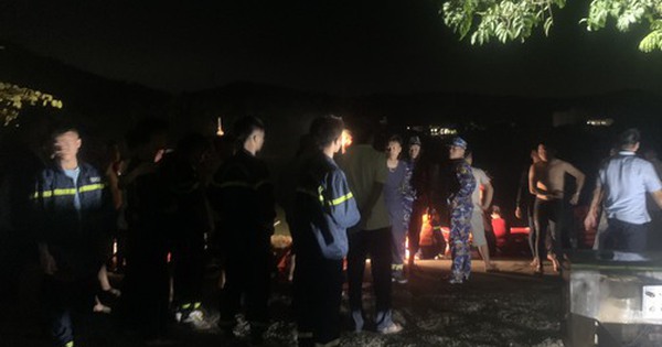 Nam sinh lớp 12 đuối nước khi tắm sông cùng bạn học - Thảm kịch đau lòng!