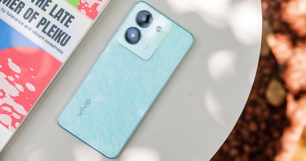 Vivo Y36 - Siêu phẩm smartphone giá rẻ với camera 50MP và sạc nhanh 44W