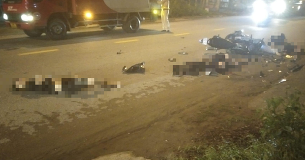 Tin nóng: Tai nạn đấu đầu kinh hoàng, 6 tuổi trẻ đang phải chiến đấu cho sự sống còn!