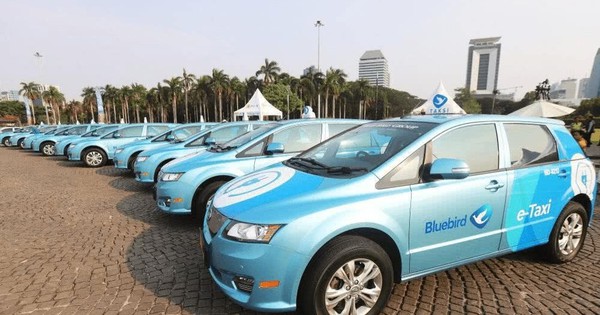 Nhà vô địch taxi điện đã xuất hiện - Thay thế hàng nghìn xe xăng trong tương lai