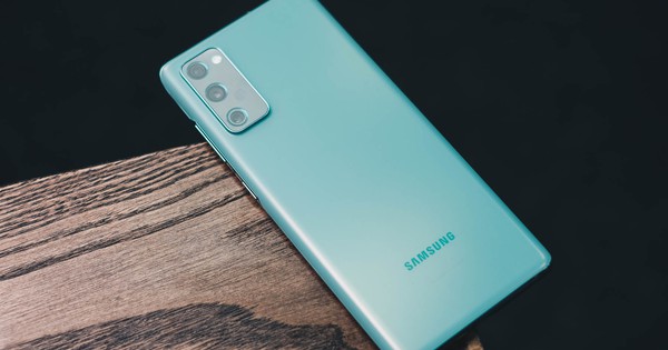 Siêu phẩm smartphone giá rẻ với cấu hình mạnh nhất và nhiều tính năng cao cấp hơn cả đối thủ