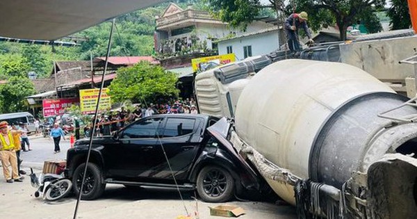Vụ tai nạn xe bồn đặc biệt khiến 2 người thiệt mạng, 3 người bị thương