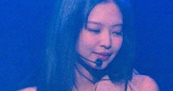 Jennie lên tiếng xin lỗi fan vì sức khỏe yếu?