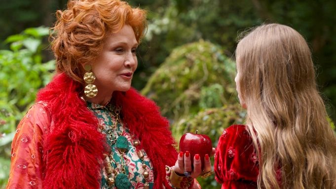 Exclusive: Never-Before-Seen Footage of Carrie Fisher's Final Film Role Unveiled