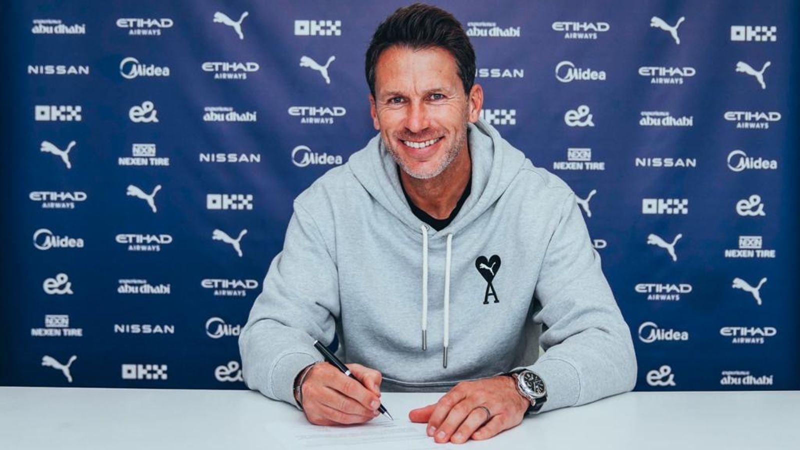 Gareth Taylor Commits to Leading Man City Women's Team to Victory with Contract Extension