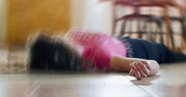 Điều gì khiến người trẻ đột ngột ngất xỉu trong mùa hè?