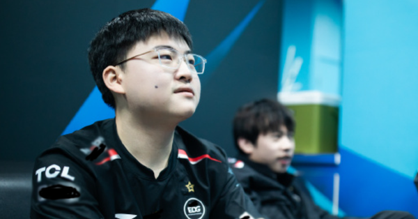 Thuê tuyển thủ tài ba, EDG chinh phục ngôi vô địch, Uzi được fan hâm mộ ngợi khen