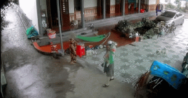 Vợ chồng dũng cảm cứu trẻ con khóc sau tai nạn