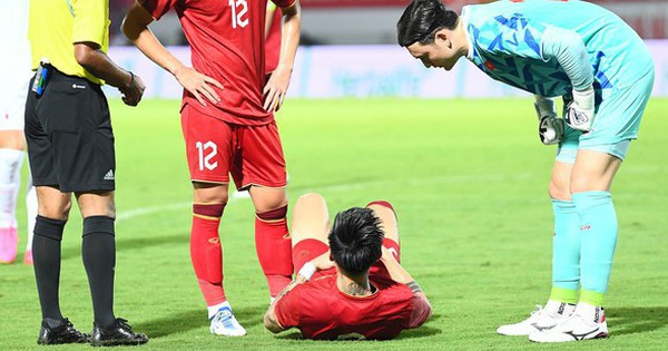 Văn Hậu gặp chấn thương, tuyển Việt Nam hé lộ nhân tố mới triển vọng?