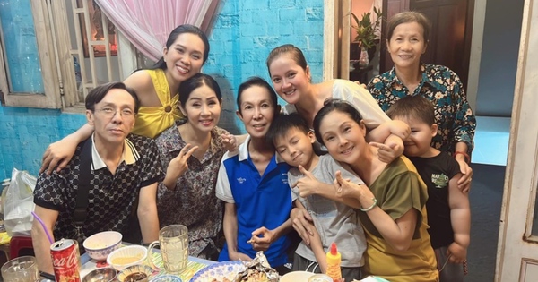 Những khoảnh khắc đáng nhớ nhất của NSƯT Vũ Linh bên đại gia đình