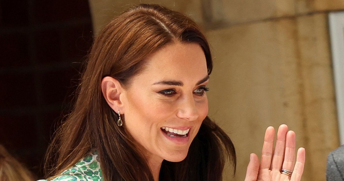 Princess Kate Stuns in Vibrant Green Leopard Print Outfit