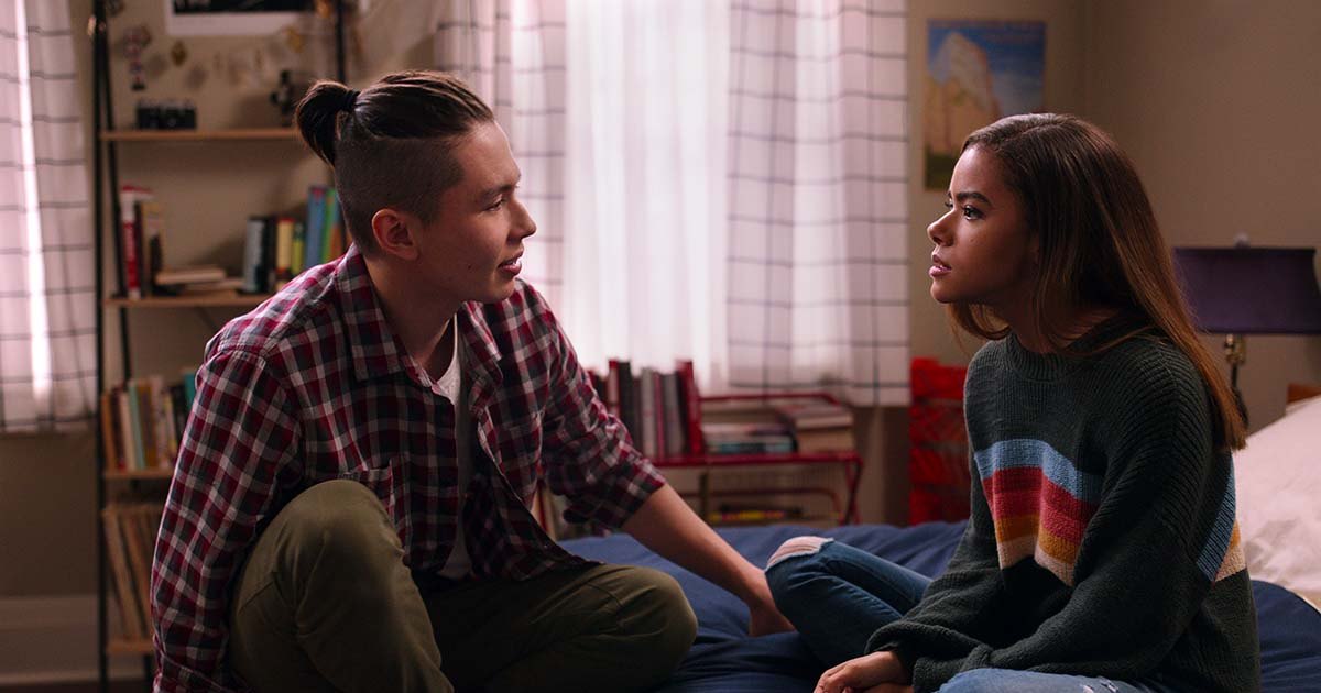 The Sizzling Love Lives of the 'Ginny & Georgia' Cast: Revealing Romances of Brianne Howey, Scott Porter, and More