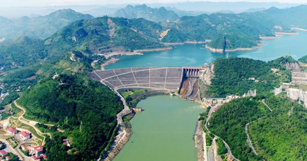 Lũ Bắc Bộ: Lượng nước đạt mức thấp chưa từng thấy