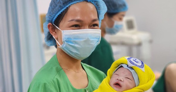 Vấn đề gây hủy bỏ sự kiện cao điểm đáng chờ đón người dân Việt Nam thứ 100 triệu