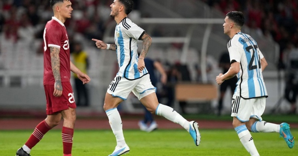 Argentina mang về chiến thắng đậm trước Indonesia khi Thiên Tài Messi vắng mặt