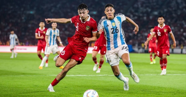 HLV Shin Tae-yong: Indonesia chống Argentina tuyệt vọng, thoát bay thẻ đỏ