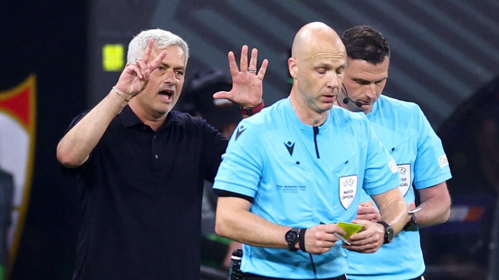 Shocking UEFA Ban! Roma Manager Mourinho Slammed with Four-Game Suspension for Anthony Taylor Remarks in Europa League Final