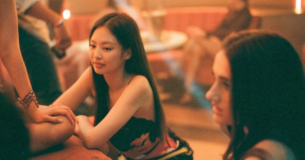 Jennie đẳng cấp nghệ thuật: Màn diễn siêu táo bạo trong The Idol