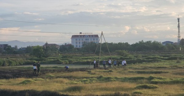 Kinh hoàng: Khi khoan thăm dò địa chất, 3 công nhân đối mặt nguy hiểm từ sét đánh! Chủ đầu tư lên tiếng xin lỗi
