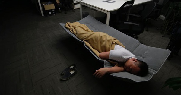 Bí quyết sảng khoái não bộ: Thói quen giữa trưa giúp trẻ hóa tinh thần đáng kinh ngạc