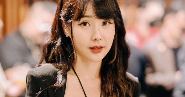Nữ MC Thái Lan 'hot girl' gây sốt với quan hệ thân thiết Phương Thảo tại APL 2023