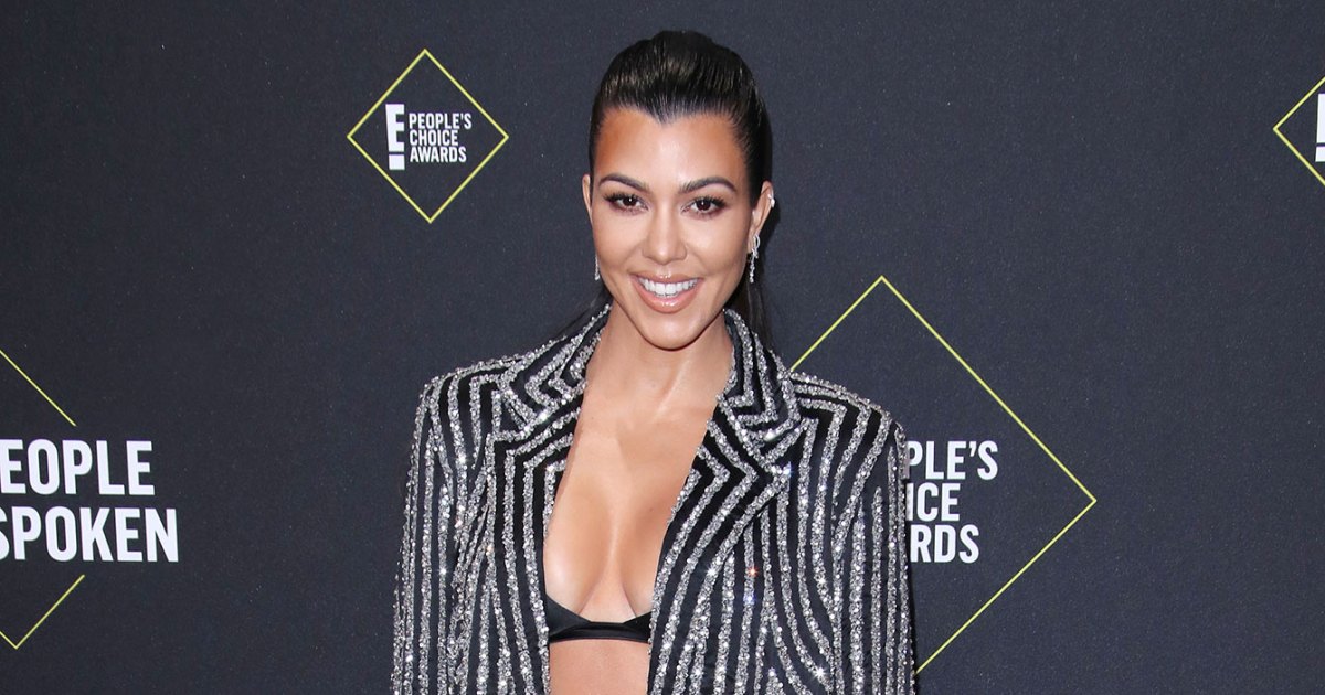 Kourtney Kardashian's Mesmerizing Baby Bump Transformation Revealed: Prepare to be Astonished!