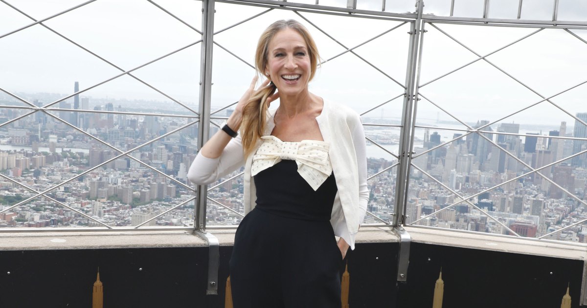 The Untold Secret Behind Carrie Bradshaw's Iconic No Manicure Look