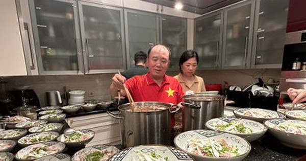 Những món ngon đặc sản Việt tại Frankfurt đắm say Đội tuyển nữ Việt Nam