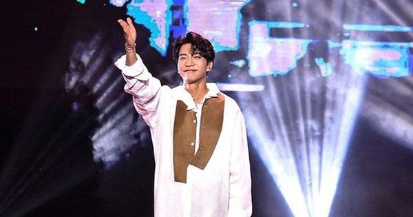 Lee Seung Gi sau hôn nhân: Fan cuồng đổ xô, vé concert ‘cháy hàng’