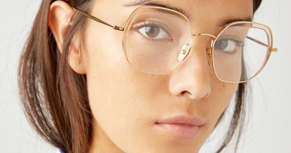 Bật mí bí quyết chọn ngay kiểu kính mắt phù hợp với khuôn mặt của bạn