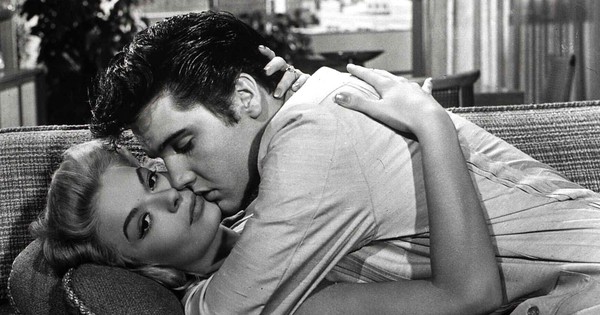 Huyền thoại Elvis: Những bí mật đầy bất ngờ về cuộc đời huyền thoại nhạc rock
