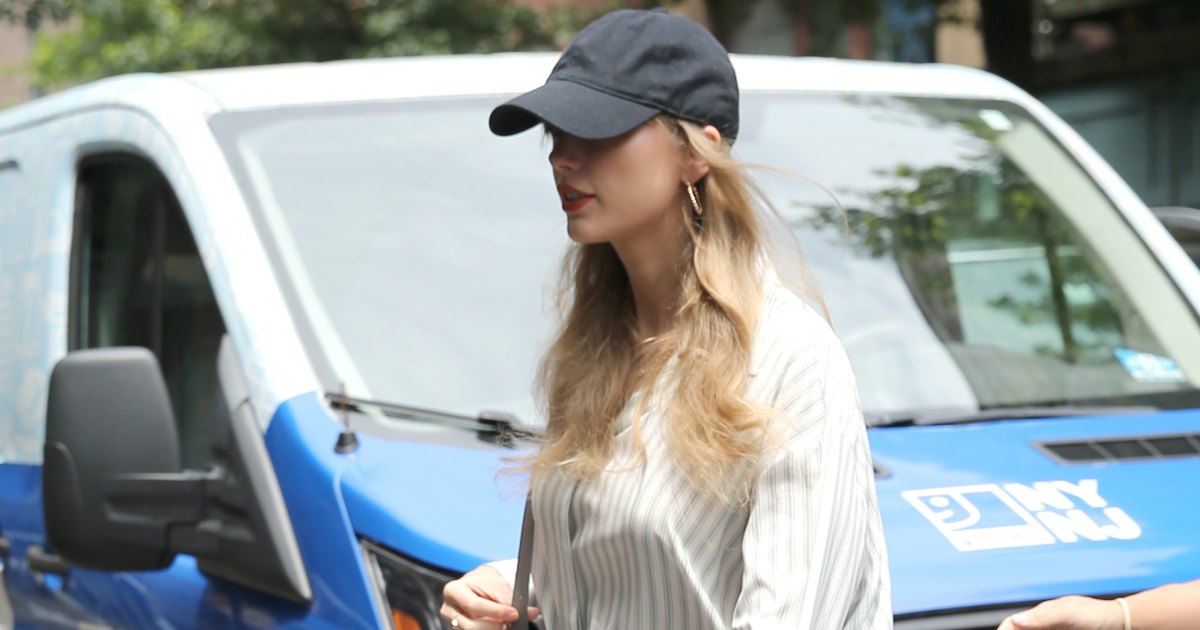 Steal Taylor Swift's Striped Shirt Style for Less Than $30 - Fashion on a Budget!