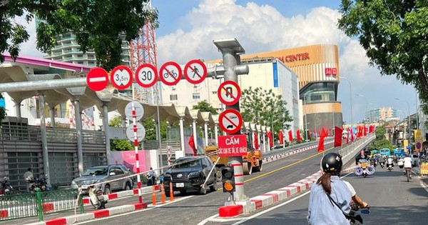 Cuộc hành trình lướt qua cầu vượt Chùa Bộc - Phạm Ngọc Thạch: Những bí mật giao thông mà bạn chưa biết