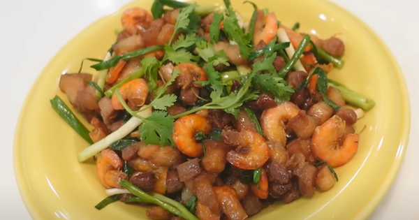 Cặp vợ chồng 9x khiến dân mạng choáng với món ăn đặc biệt