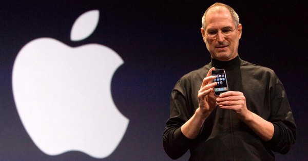 Điều gì khiến một chiếc iPhone độc nhất vô nhị này được rao bán với giá không tưởng lên đến 2,4 tỷ đồng?