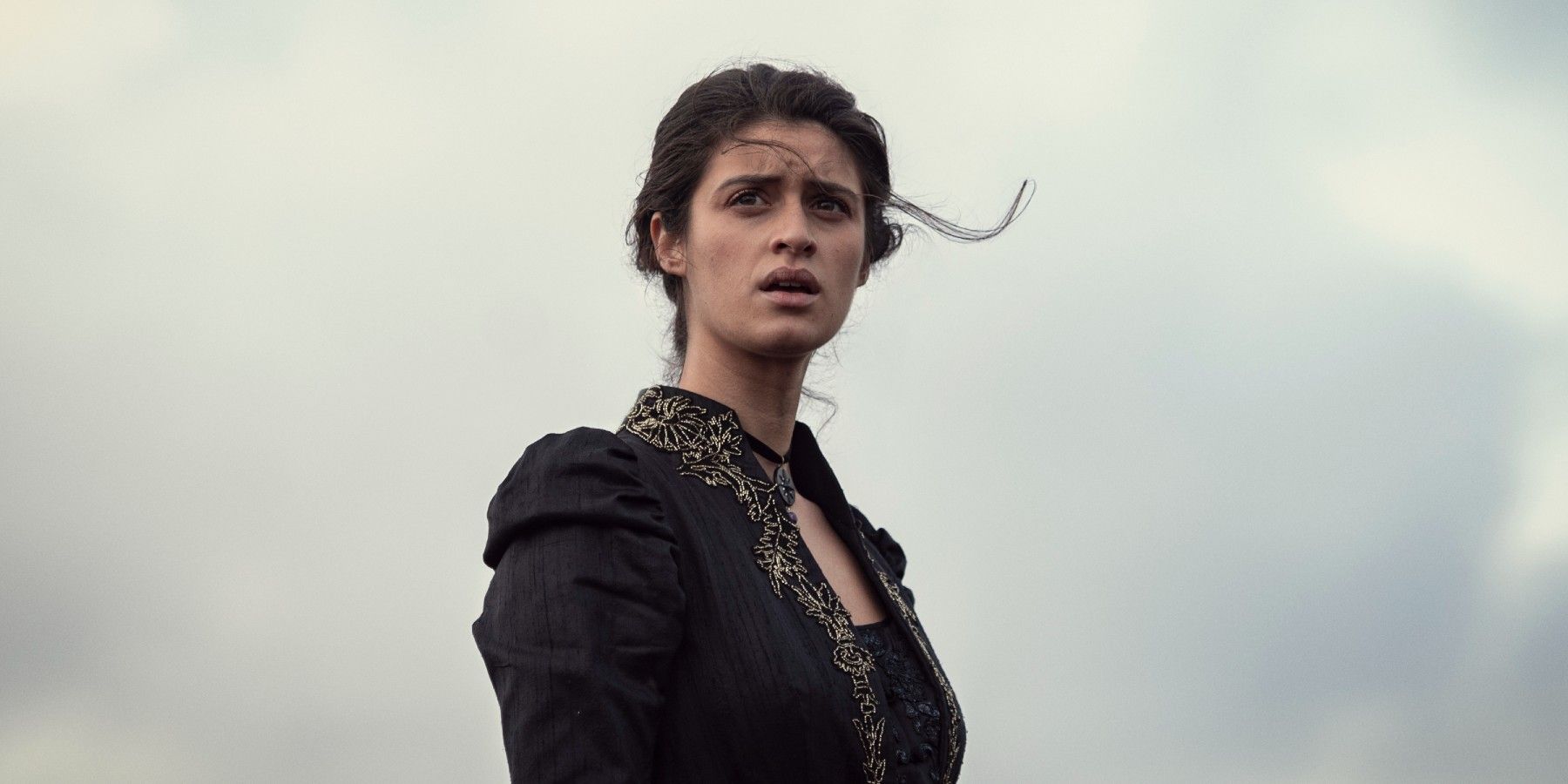 Inside Scoop: The Exciting Behind-the-Scenes Encounter Yennefer and Henry Cavill's Replacement Are Yet to Share!