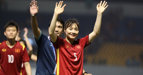 Tình trạng kỳ tích: Phóng viên Tây Ban Nha mê mẩn tuyển nữ Việt Nam tại World Cup