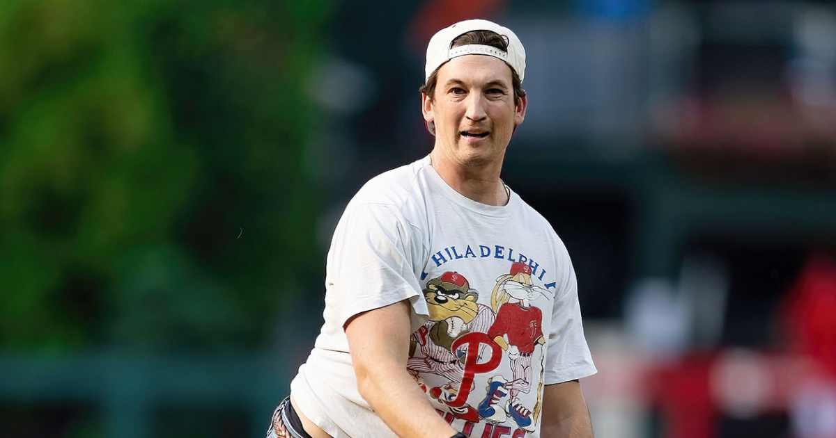 20 A-List Celebrity Baseball Enthusiasts: From Ben Affleck to Emma Stone, Who Loves America's Favorite Pastime?