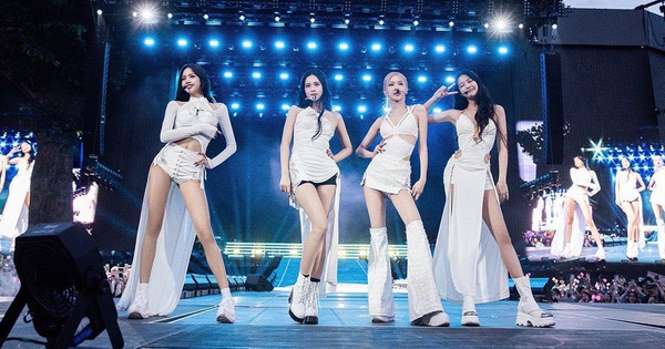 BLACKPINK: Chưa bao giờ có cơ hội tuyệt vời như này để mua vé VIP, giữ chặt lấy cơ hội ngay!