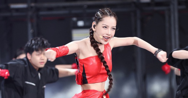 Chi Pu bùng nổ với màn múa cột đại chiến Trung Quốc: Tạo sóng trên mạng xã hội!