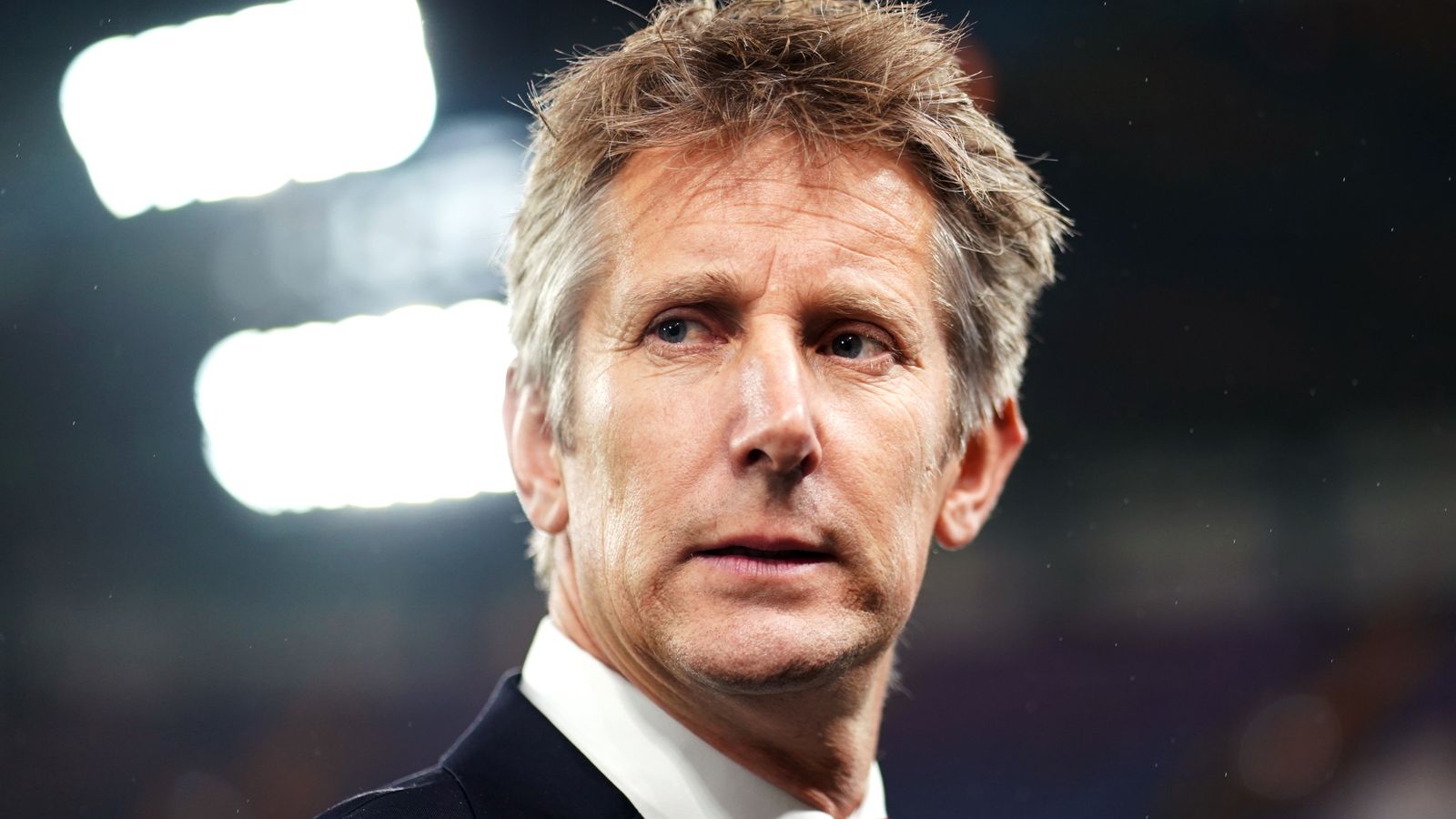 Edwin van der Sar: Former Manchester United Goalkeeper Battling Critical Brain Hemorrhage in Intensive Care - Urgent Update!