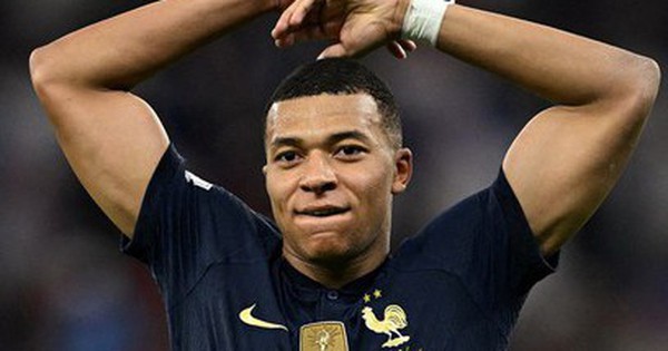 Dàn đồng đội lộng lẫy nổi giận sau lời chỉ trích Mbappe, không còn cảm xúc với PSG